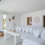 Nima Villa